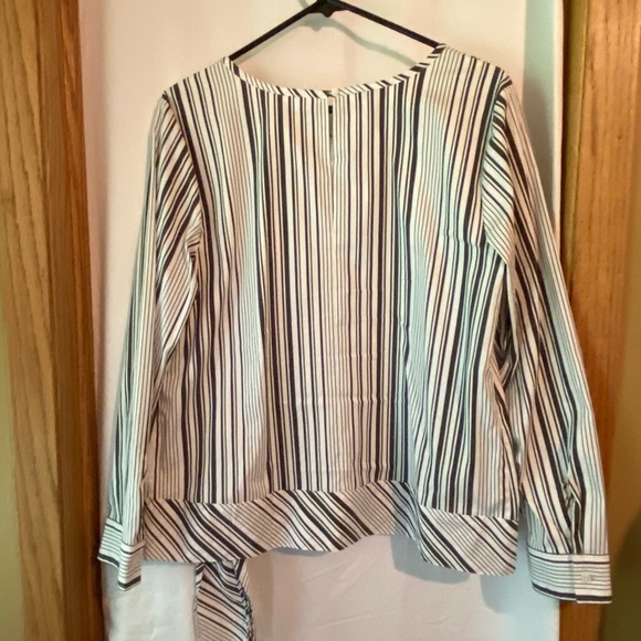 Top - Picture 6 of 6